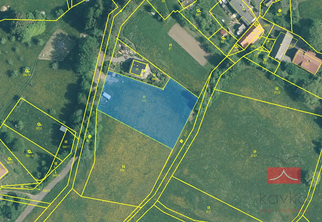 Prodej stavebního pozemku 2210 m²
