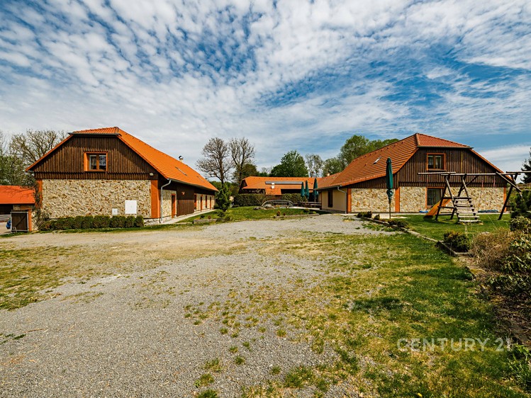 Комерційне приміщення на продаж, 1 320 м² (4 з 48)