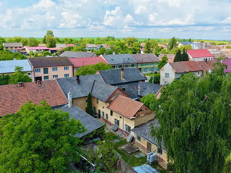 Prodej stavebního pozemku 633 m², Uhřičice – náhled fotky 3