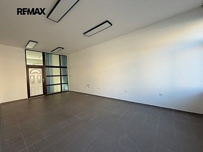 Pronájem obchodního prostoru 42 m²