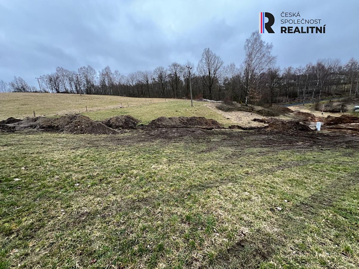 Prodej stavebního pozemku 1652 m²