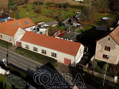 Prodej rodinného domu 300 m², pozemek 1482 m²