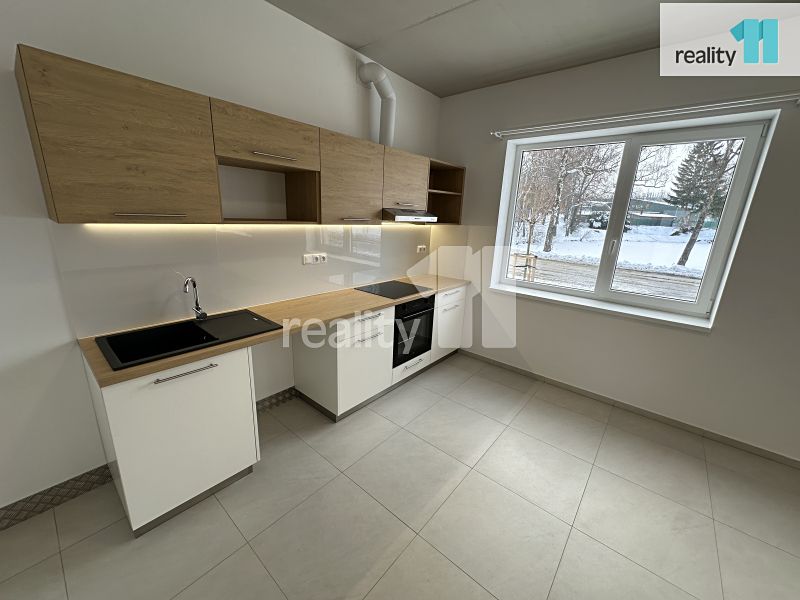 Pronájem bytu 2+kk 53 m² – fotografie 3