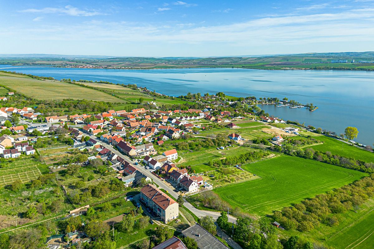 Prodej vícegeneračního domu 420 m², pozemek 1430 m²