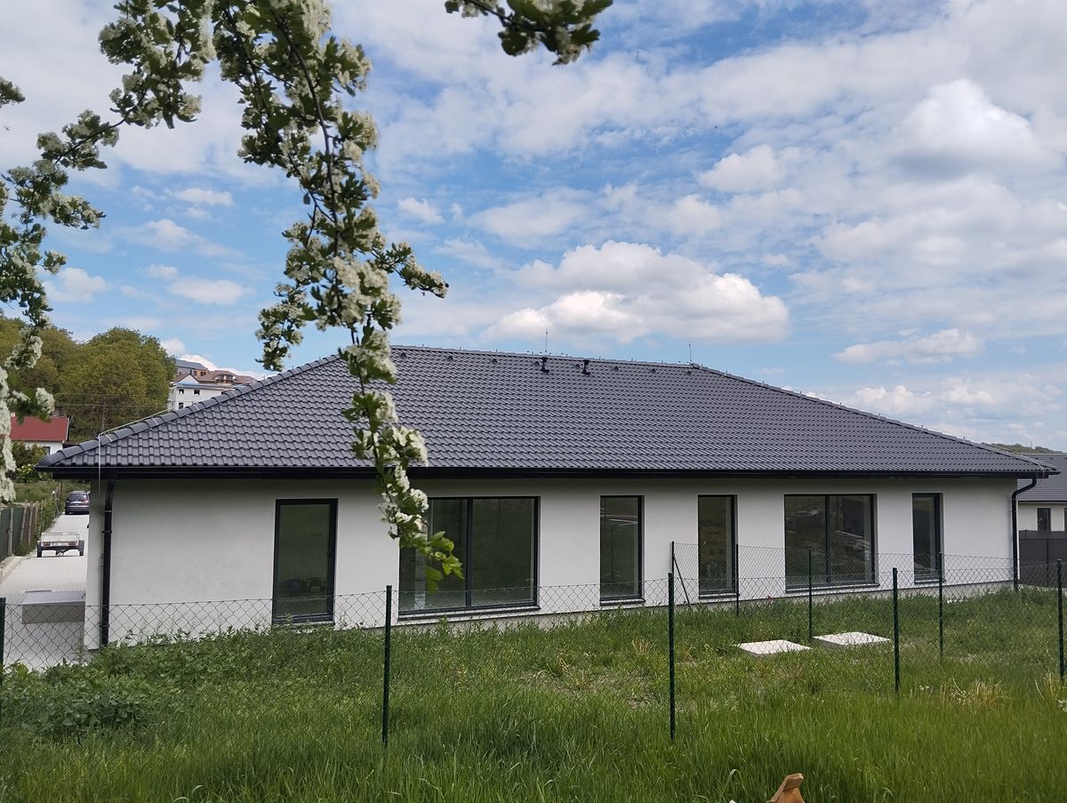 Prodej rodinného domu 98 m², pozemek 400 m² – fotografie 2