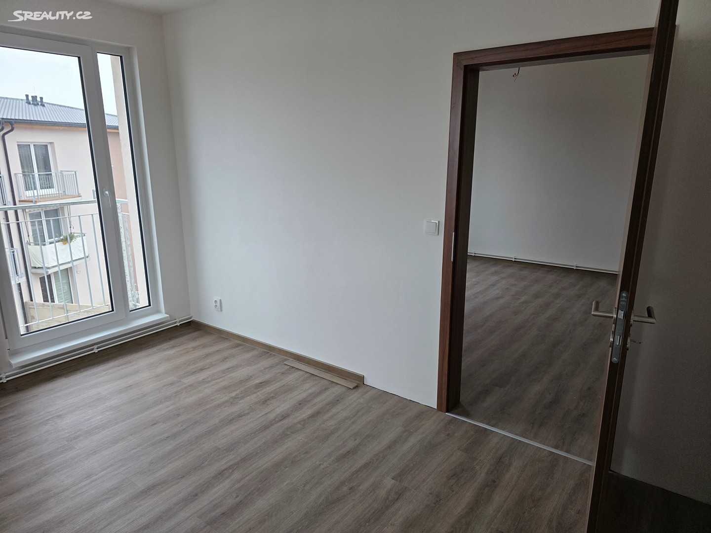 Pronájem bytu 2+kk 38 m² (Jednopodlažní) – pohled 5