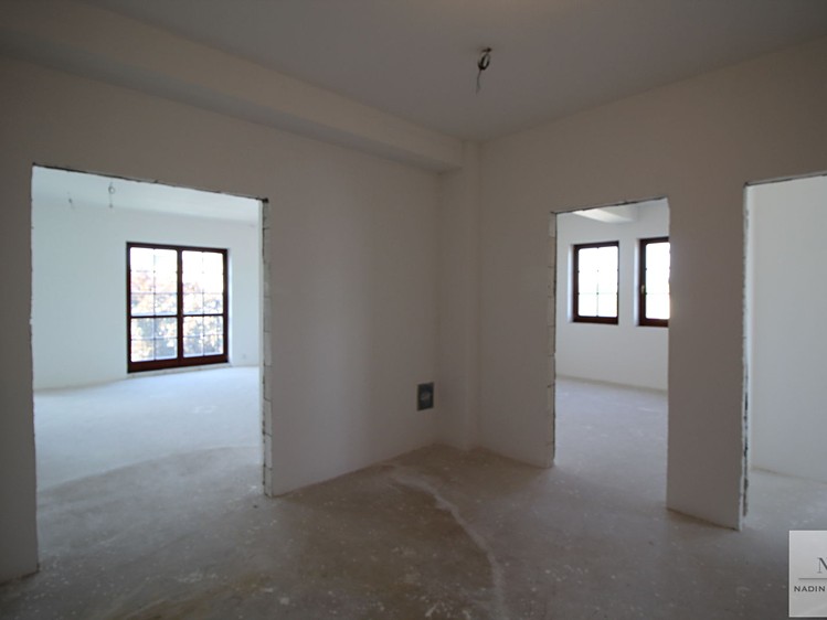 Prodej komerčního prostoru, 1 336 m² (18 z 27)