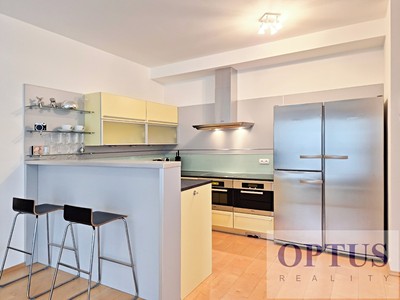 Pronájem  rodinného domu 288 m², pozemek 383 m² — photo 2