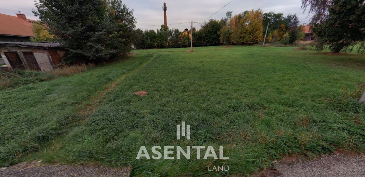 Prodej komerčního pozemku 1245 m²
