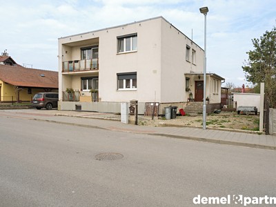 Prodej  rodinného domu 255 m², pozemek 809 m²