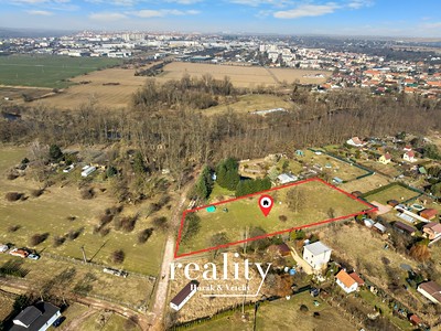 Prodej  pozemku 2 057 m²