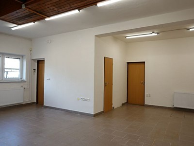 Pronájem kanceláře 180 m² — photo 3