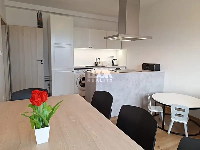 Pronájem apartmánů 62 m², Zásada – náhled fotky 2