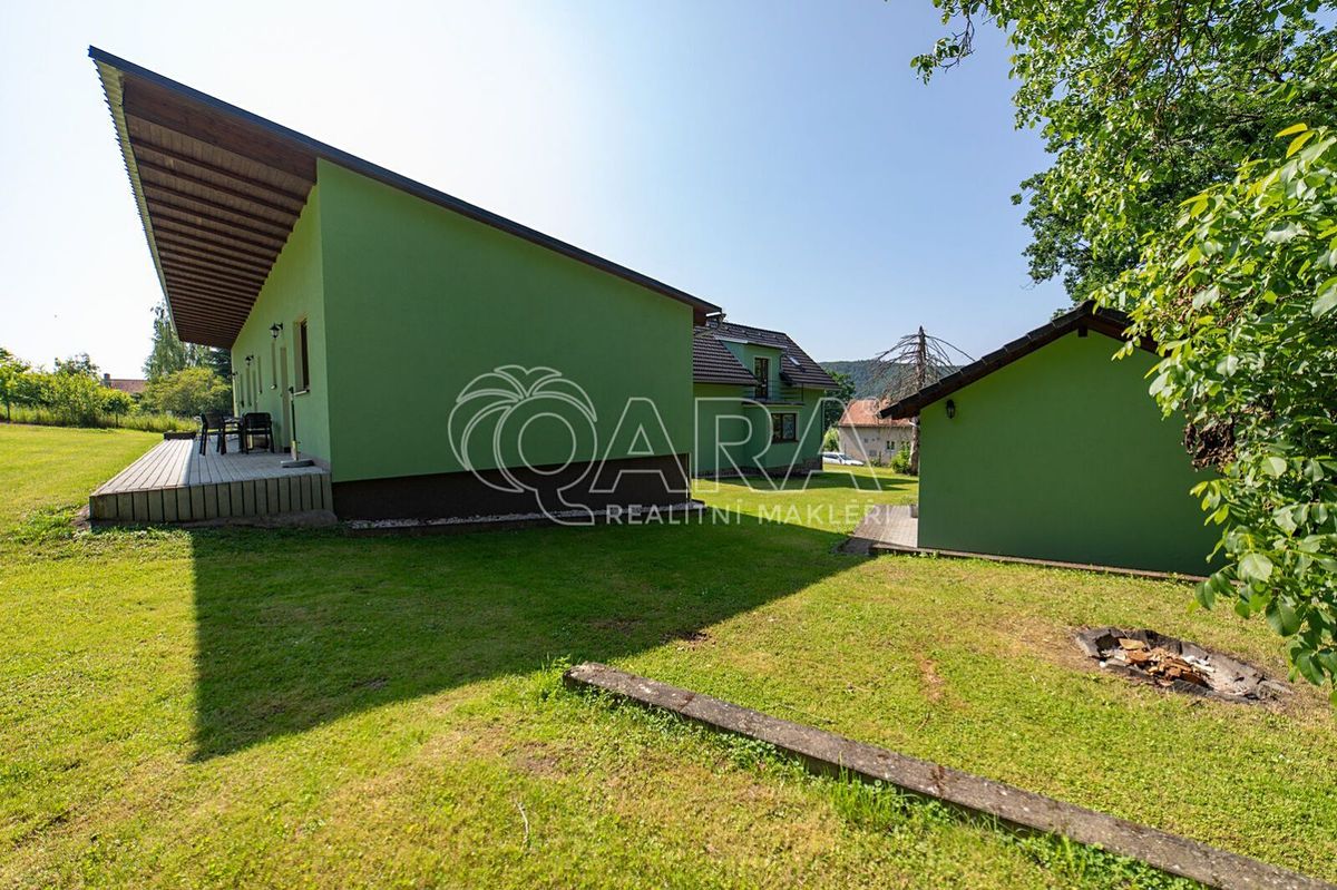 Prodej rodinného domu 297 m², pozemek 2555 m² – fotografie 5