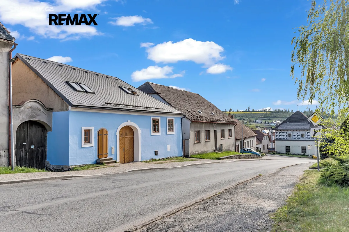 Prodej rodinného domu 330 m², pozemek 795 m², Kamenice