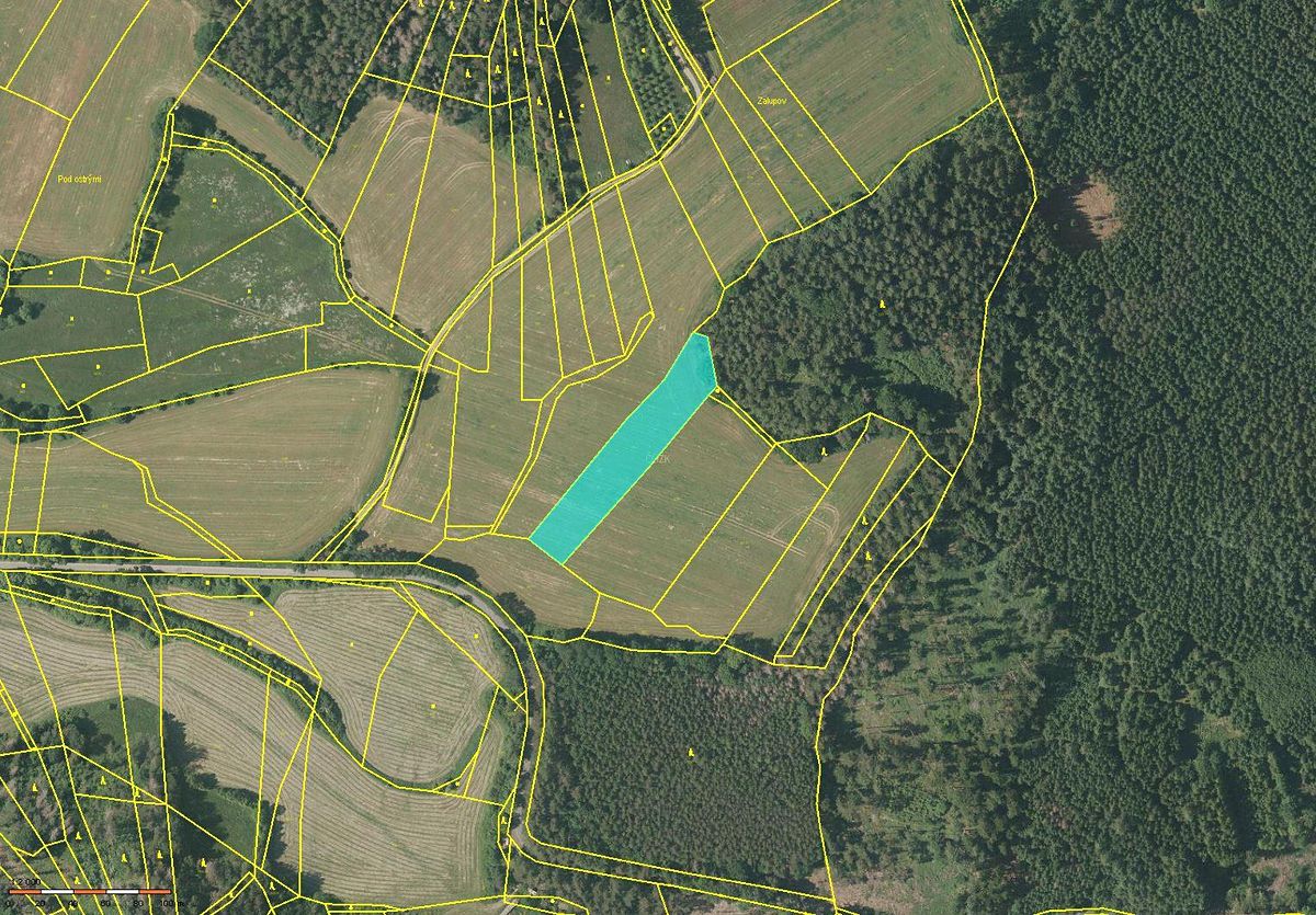 Prodej pole 18910 m², Chlumy – fotka 1 z 3