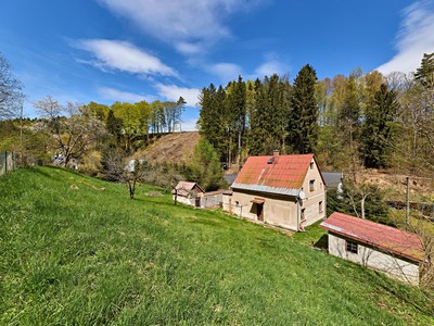 Prodej  rodinného domu 151 m², pozemek 1 813 m²