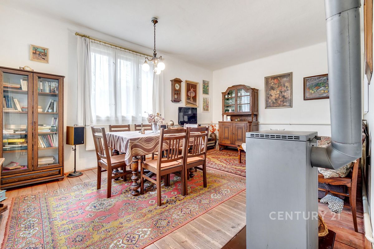 Prodej rodinného domu 182 m², pozemek 1250 m² – fotografie 5