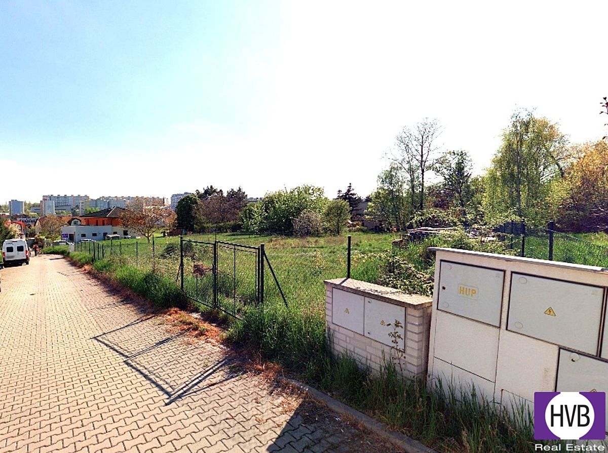 Prodej stavebního pozemku 988 m² – fotografie 5