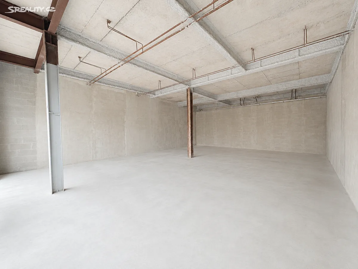 Pronájem obchodního prostoru 124 m² – pohled 2