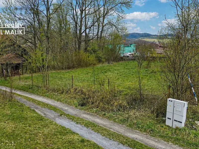 Prodej stavebního pozemku 1292 m², Kozlovice – náhled fotky 2