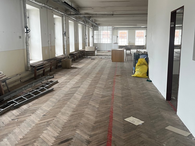 Комерційне приміщення на продаж, 3 300 м² (7 з 9)