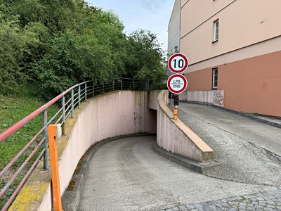 Pronájem garážového stání 13 m² — photo 3