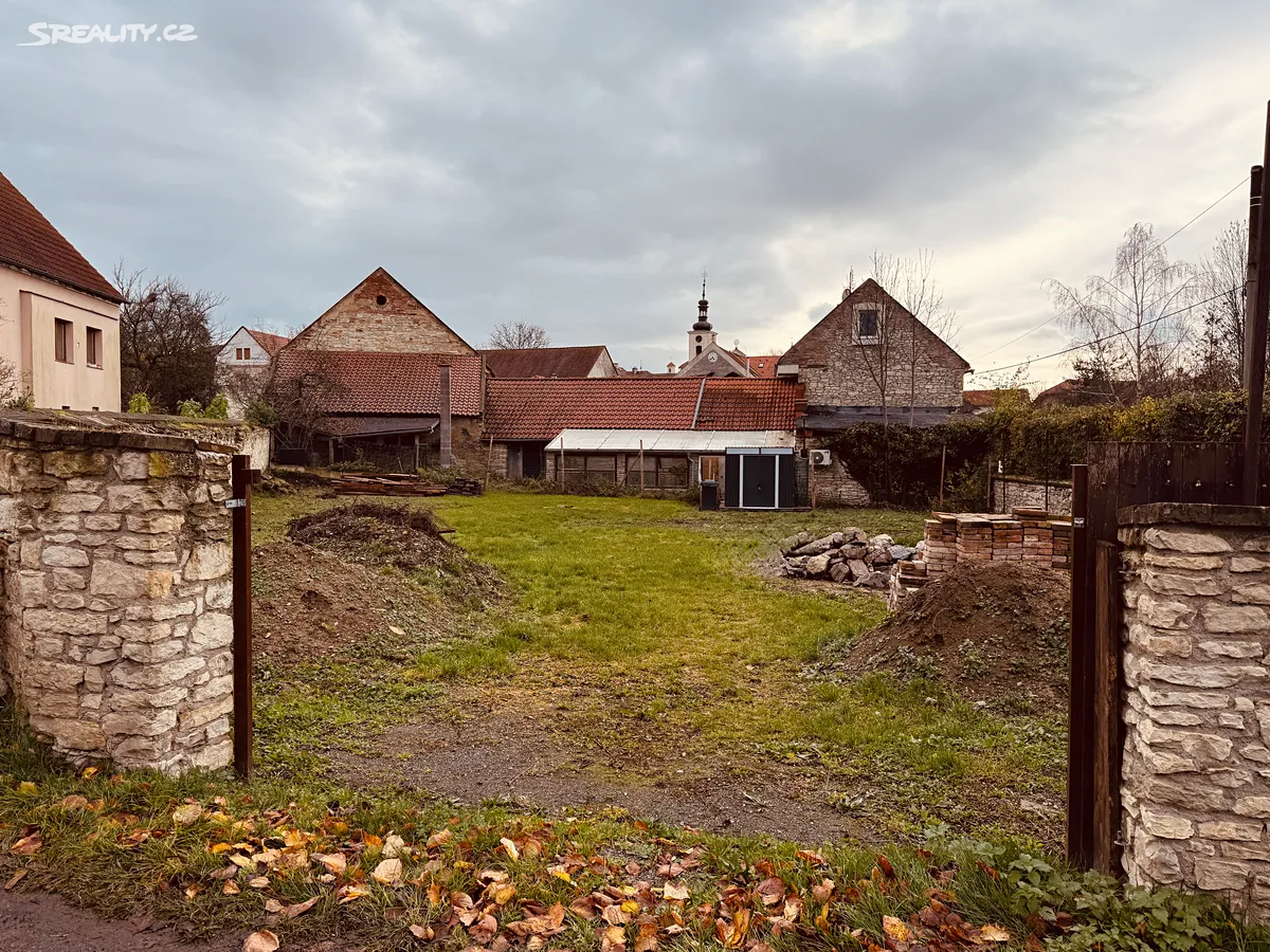 Prodej stavebního pozemku 600 m², Středokluky