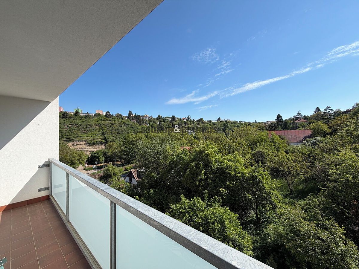 Pronájem bytu 2+kk 67 m²
