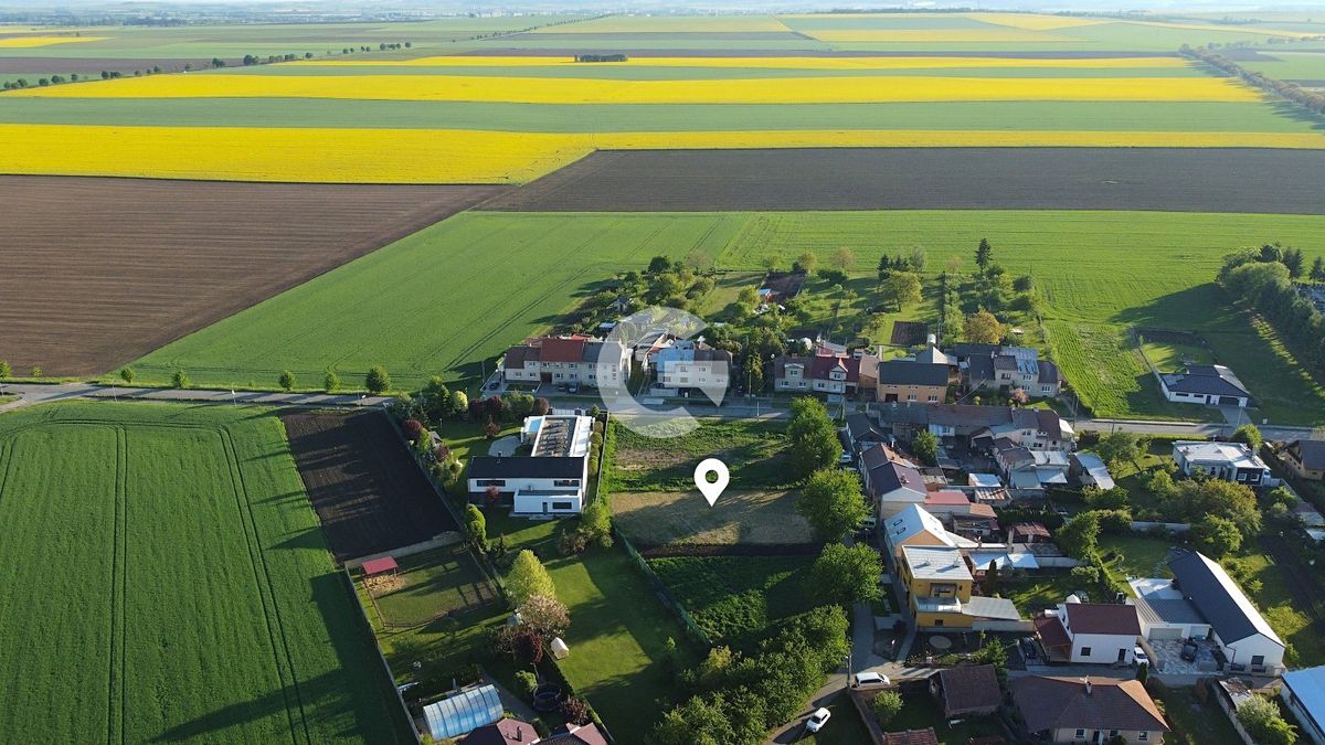 Prodej stavebního pozemku 936 m² – fotografie 2