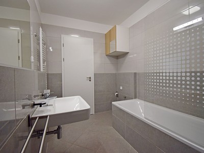 Pronájem bytu 2+kk 60 m² (Jednopodlažní) — photo 3