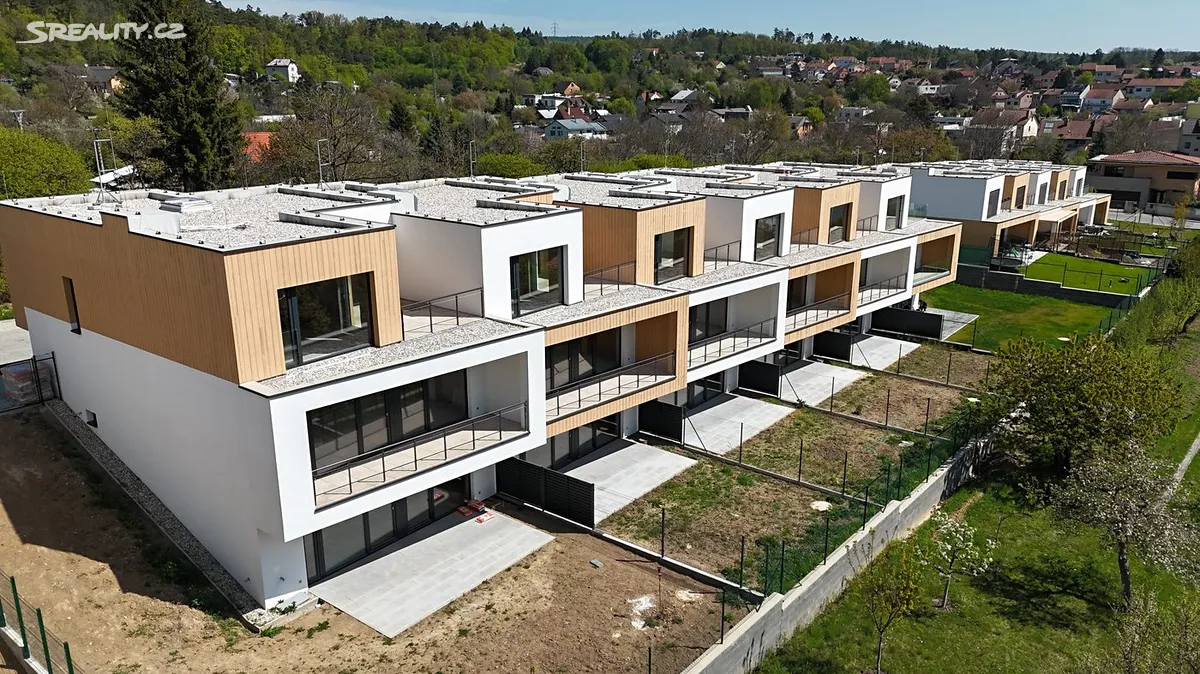 Prodej rodinného domu 192 m², pozemek 220 m² – pohled 3