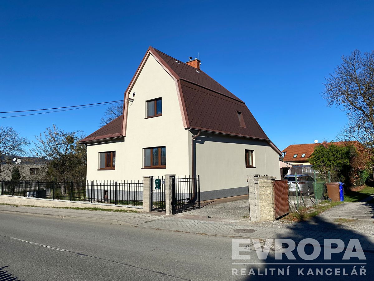 Prodej rodinného domu 154 m², pozemek 1106 m²