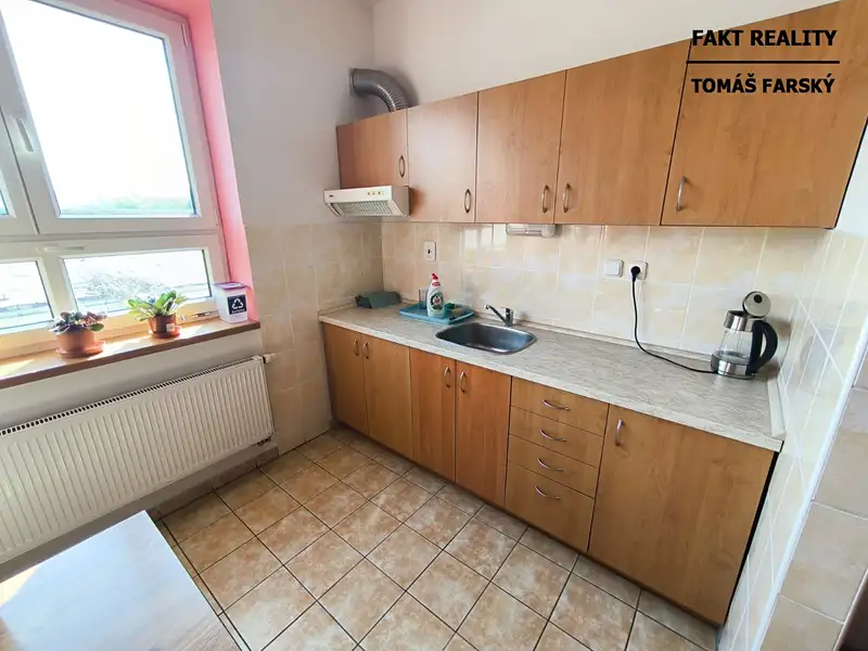 Pronájem kanceláře 22 m², Ústí nad Labem – náhled fotky 3