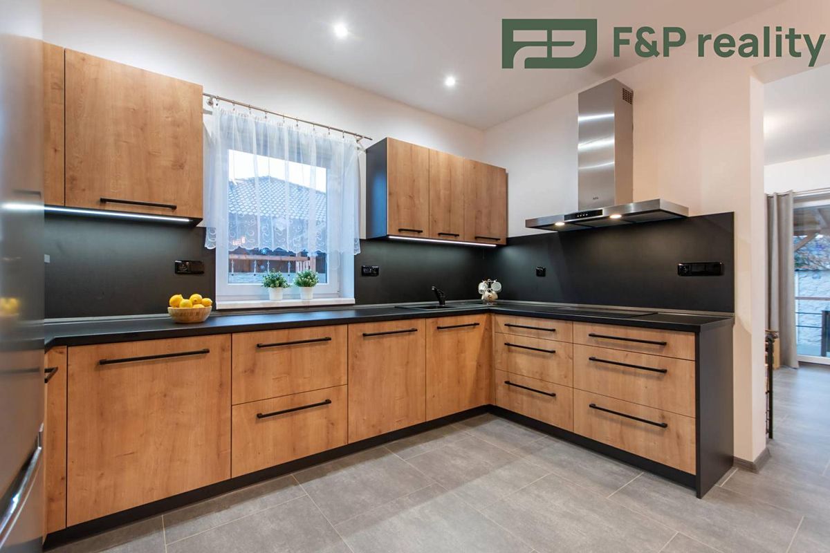 Prodej rodinného domu 97 m², pozemek 497 m² – fotografie 2
