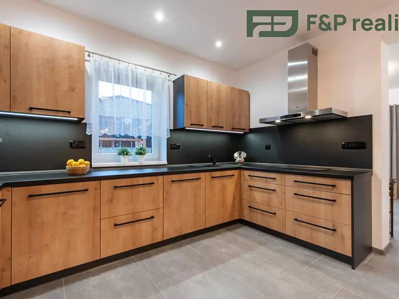 Prodej rodinného domu 97 m², pozemek 497 m², Nový Bydžov – náhled fotky 2
