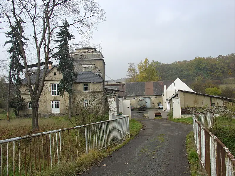 Prodej vily 350 m², pozemek 20218 m², Ohníč – náhled fotky 2