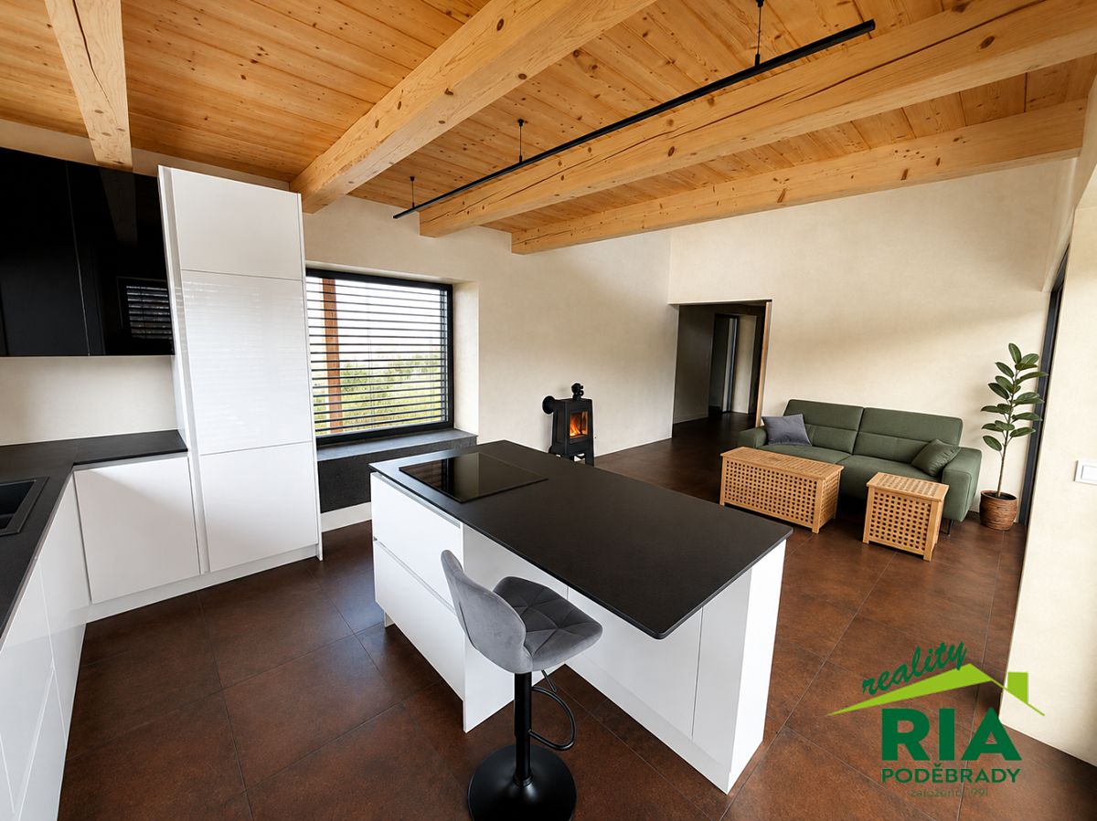 Prodej rodinného domu 82 m², pozemek 1569 m² – fotografie 4