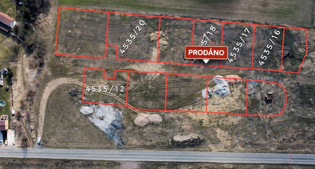 Prodej stavebního pozemku 1023 m² – fotografie 2