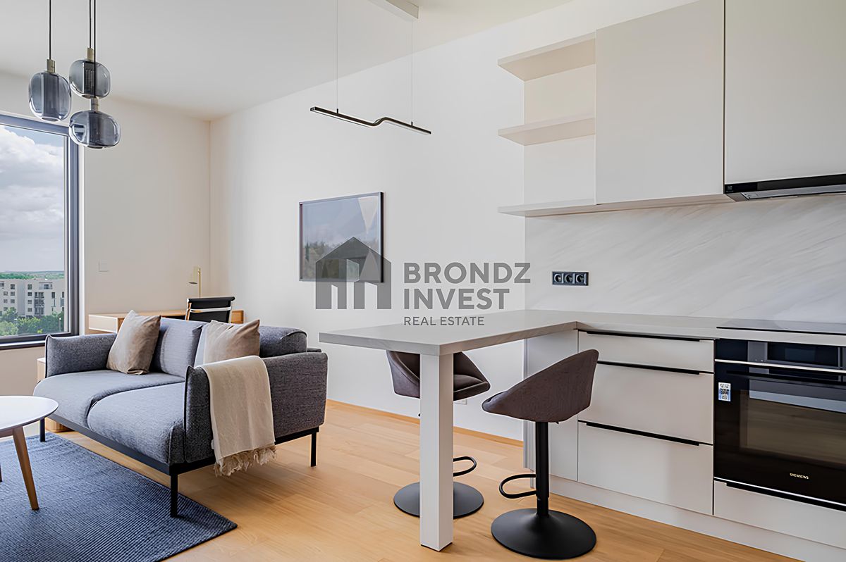 Pronájem bytu 2+kk 55 m² – fotografie 3