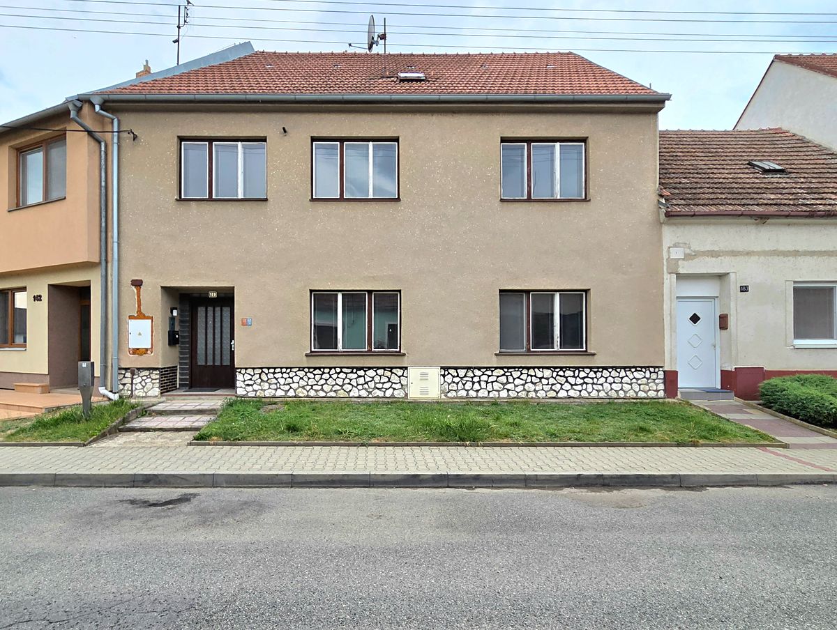 Prodej rodinného domu 182 m², pozemek 543 m²