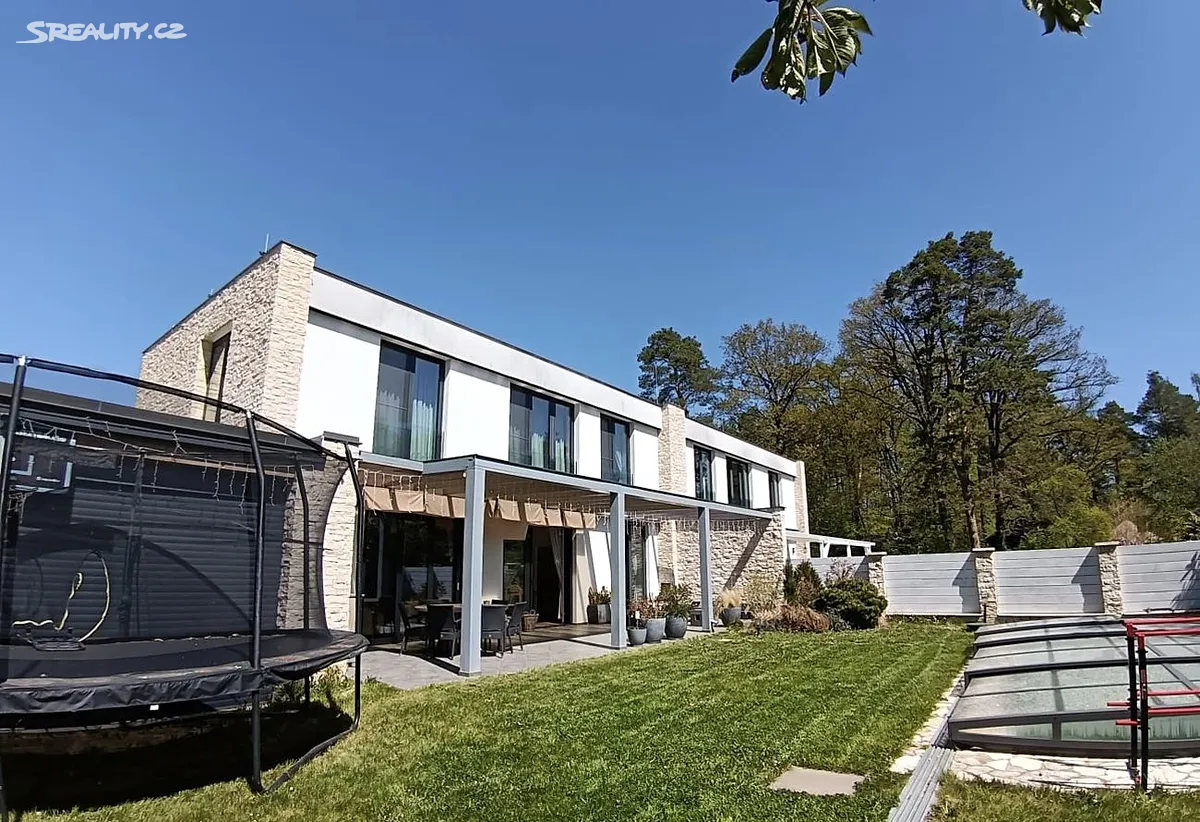 Prodej rodinného domu 199 m², pozemek 600 m², Ohrobec