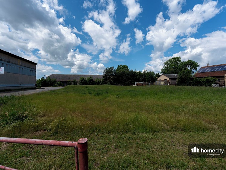 Prodej komerčního prostoru, 1 300 m² (21 z 22)