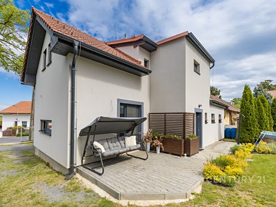 Prodej  rodinného domu 117 m², pozemek 488 m² — photo 2