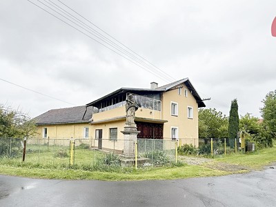 Prodej  rodinného domu 248 m², pozemek 1 963 m²