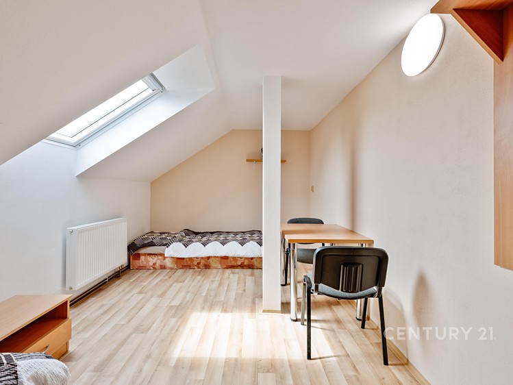 Будинок на продаж, 1 320 м² (33 з 48)
