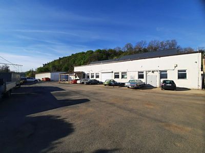 Prodej obchodního prostoru 1220 m²