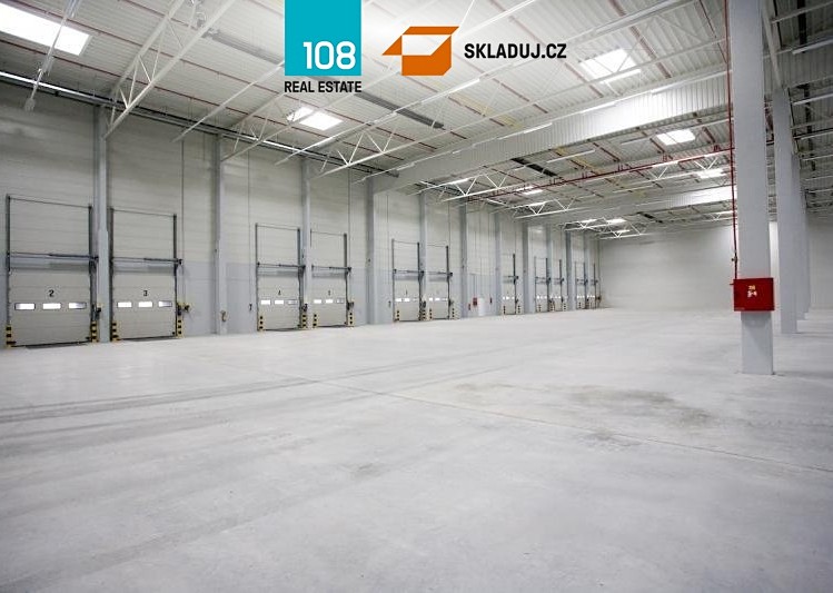 Pronájem komerčního prostoru, 1 800 m² (3 z 6)