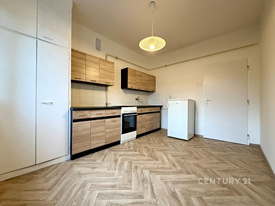 Pronájem bytu 2+1 64 m²