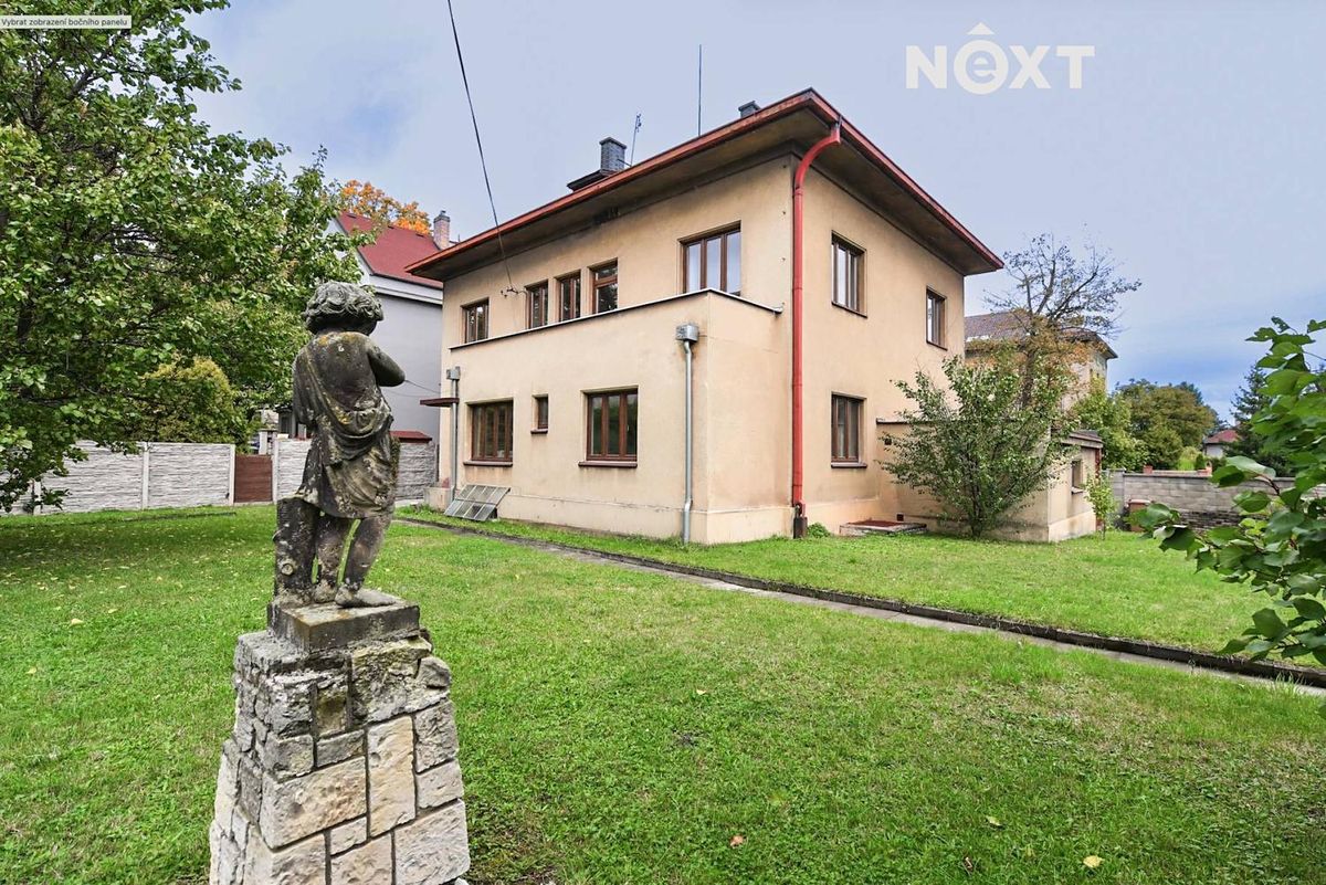 Prodej vily 320 m², pozemek 903 m²